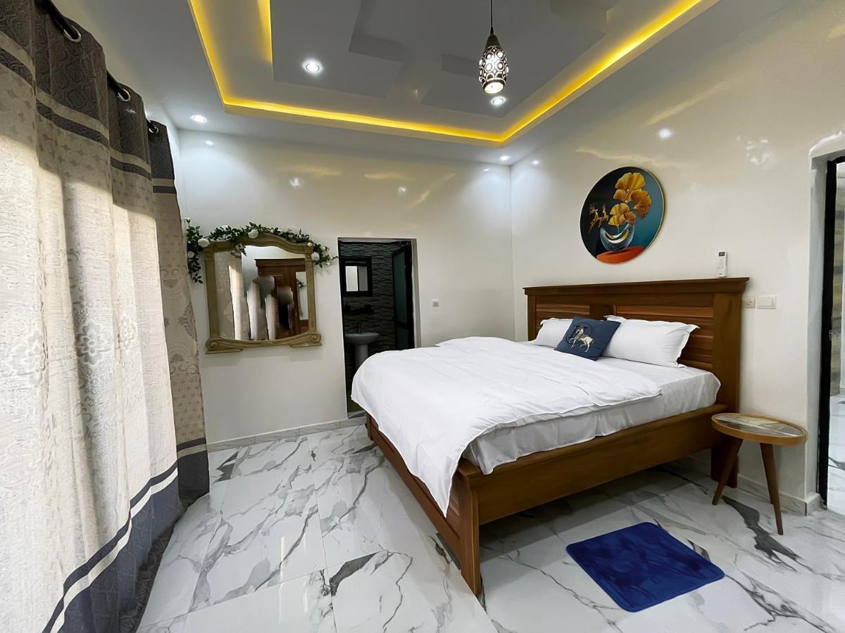 Villa Adja Nafy A Saly Gandigal Exterior foto