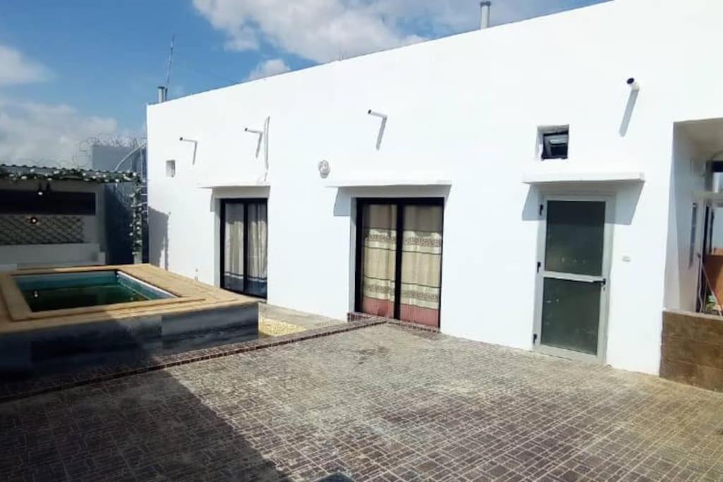 Villa Adja Nafy A Saly Gandigal Exterior foto